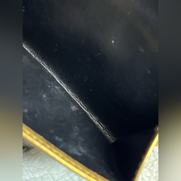 LOEWE Gold Leather Wallet - Picture 14 of 16